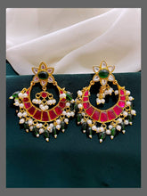 Chand bali Hugging Earring in Kundan - KE00324